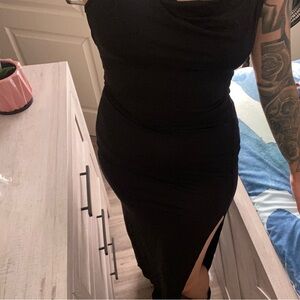 Black Sleeveless Dress